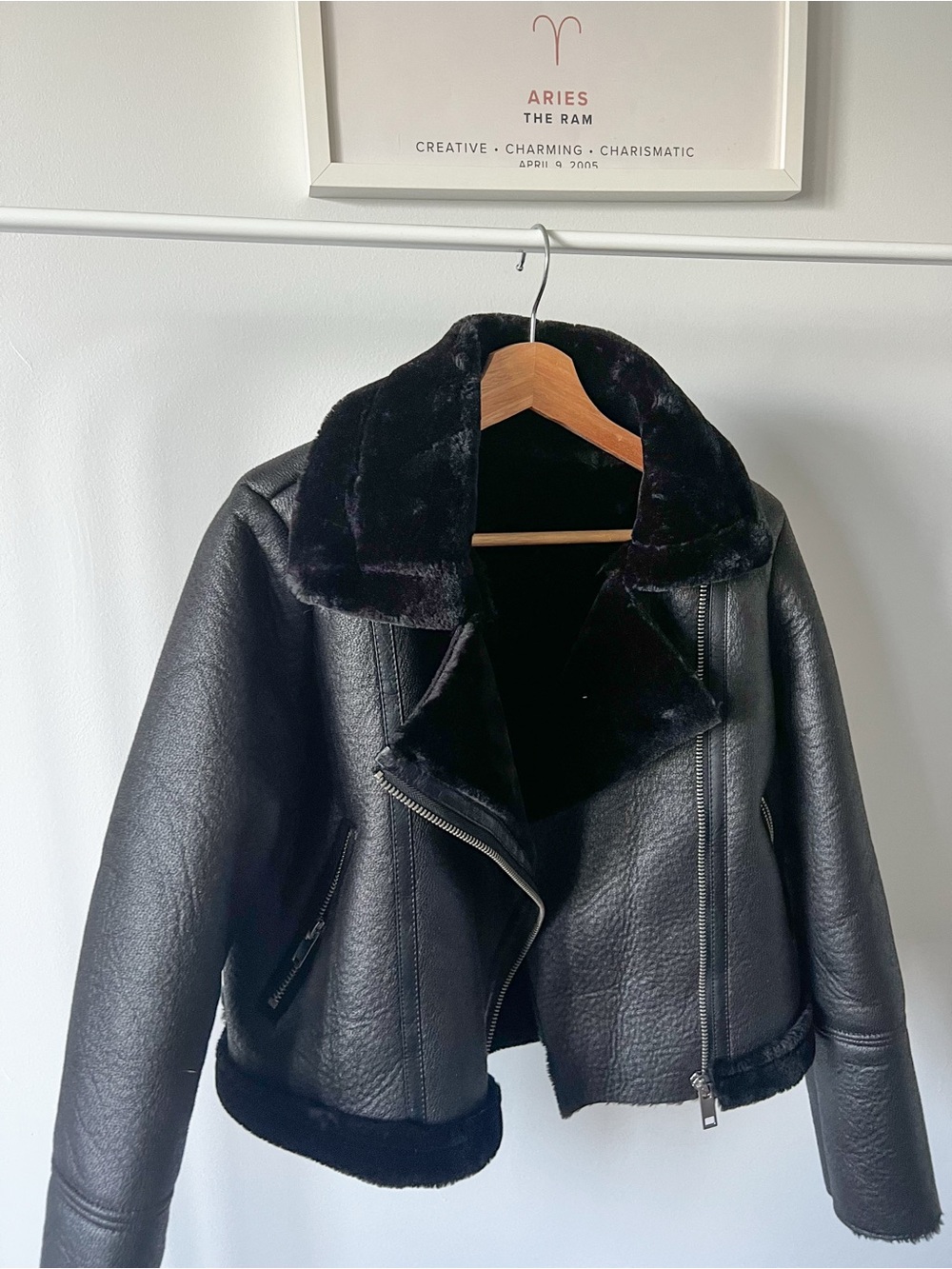 Women’s Black Faux Shearling Aviator Jacket - Picture 1 of 2